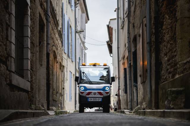 Micro-utilitaire électrique en centre-ville