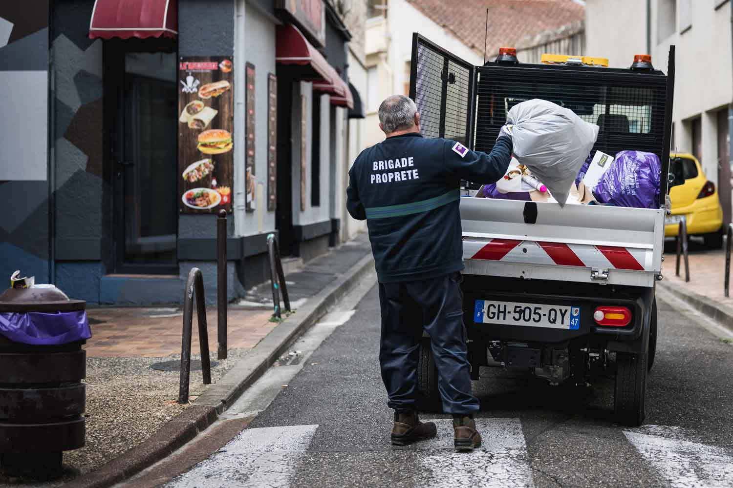 Goupil G4 utilisé pour la collecte de déchets en ville